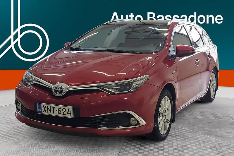 Käytetty Toyota Auris Touring Sports Premium 99 HP (72 kW) 2016 Farmari