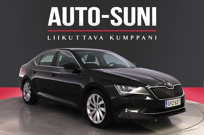 Musta Käytetty 2017 Skoda Superb Business Line Sedan | 18 900 € (Perustarjous) - Kuva 1/3