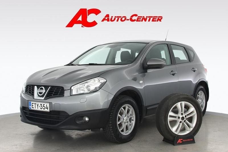 Käytetty Nissan Qashqai Acenta 117 HP (86 kW) 2012 Harmaa Katumaasturi