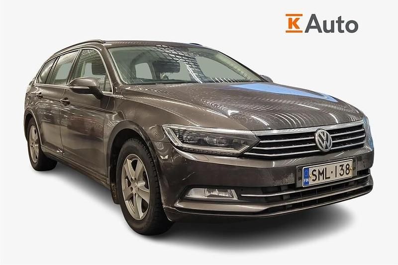 Käytetty VW Passat Edition 125 HP (91 kW) 2017 Ruskea (beige) Farmari