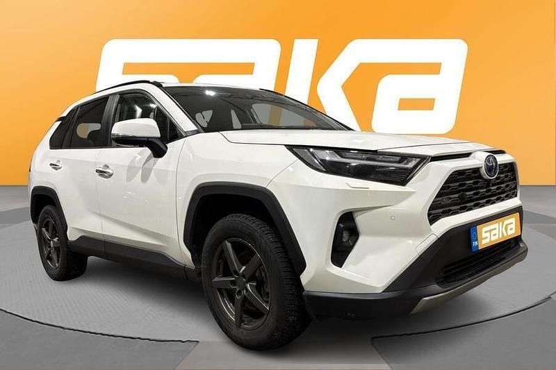 Käytetty Toyota RAV4 Hybrid Premium 222 HP (163 kW) 2023 Katumaasturi