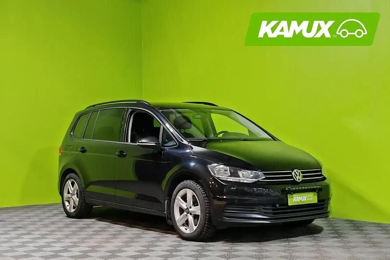 Käytetty VW Touran Comfortline 116 HP (85 kW) 2018 Musta Tila-auto