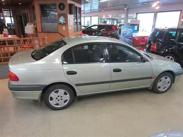 Käytetty Nissan Primera Comfort 122 HP (89 kW) 2000 Sininen Viistoperä