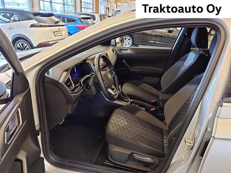 Käytetty VW Taigo R-line Edition 150 HP (110 kW) 2024 Harmaa Katumaasturi
