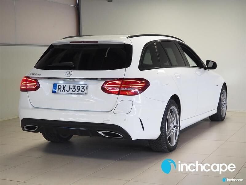 Käytetty Mercedes C300e Business 194 HP (142 kW) 2020 Farmari