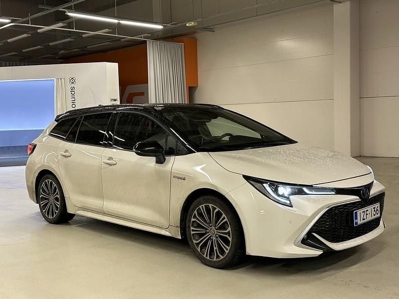 Käytetty 2021 Toyota Corolla Style Farmari | 25 590 € (Perustarjous) - Kuva 1/4
