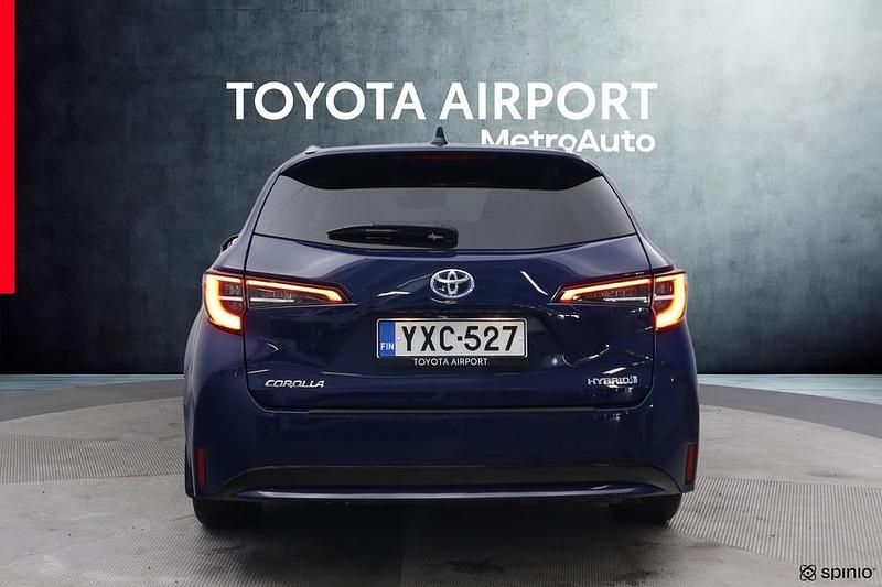 Käytetty Toyota Corolla Active 122 HP (89 kW) 2020 Sininen Farmari