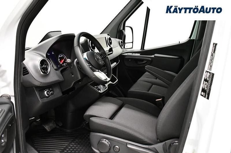 Uusi Mercedes Sprinter Edition 170 HP (125 kW) 2025 Artikvalkoinen Van