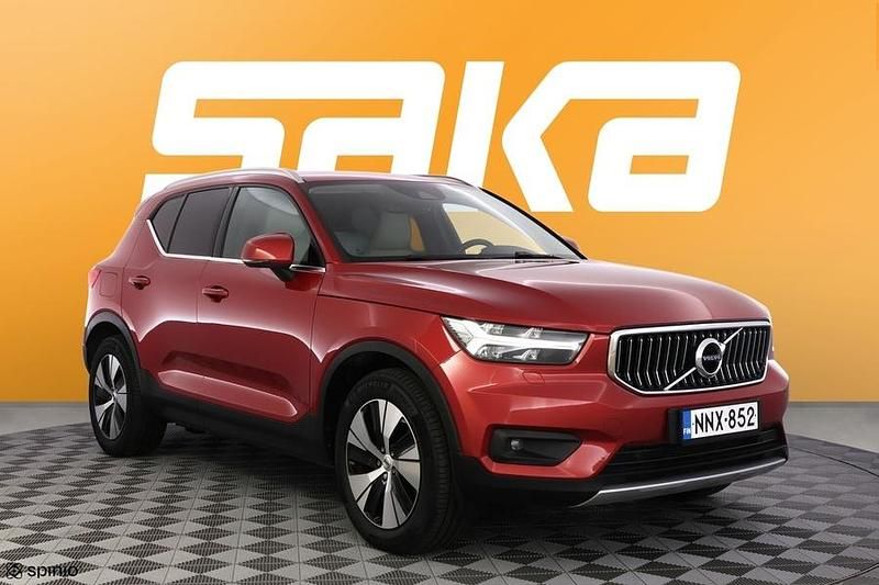 Käytetty 2020 Volvo XC40 Business Edition Katumaasturi | 25 790 € (Perustarjous) - Kuva 1/3