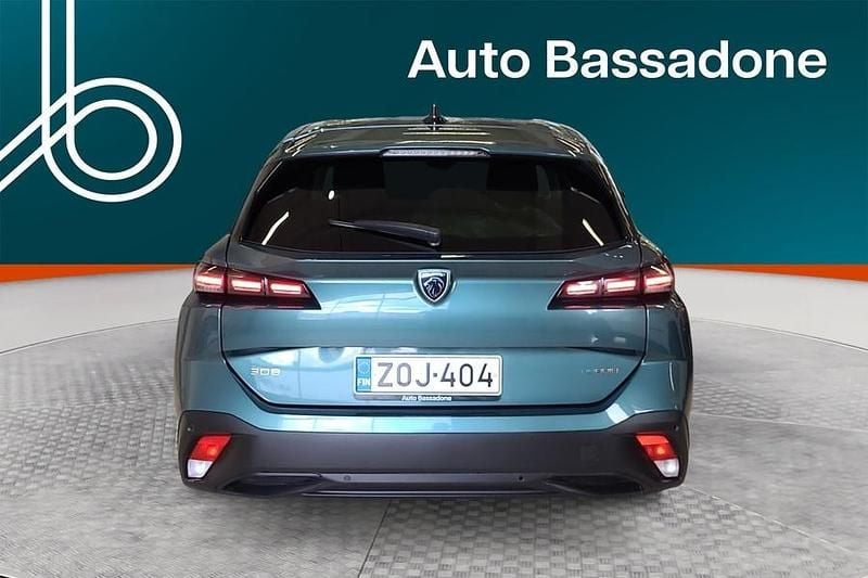 Käytetty Peugeot 308 SW Active 180 HP (132 kW) 2022 Farmari