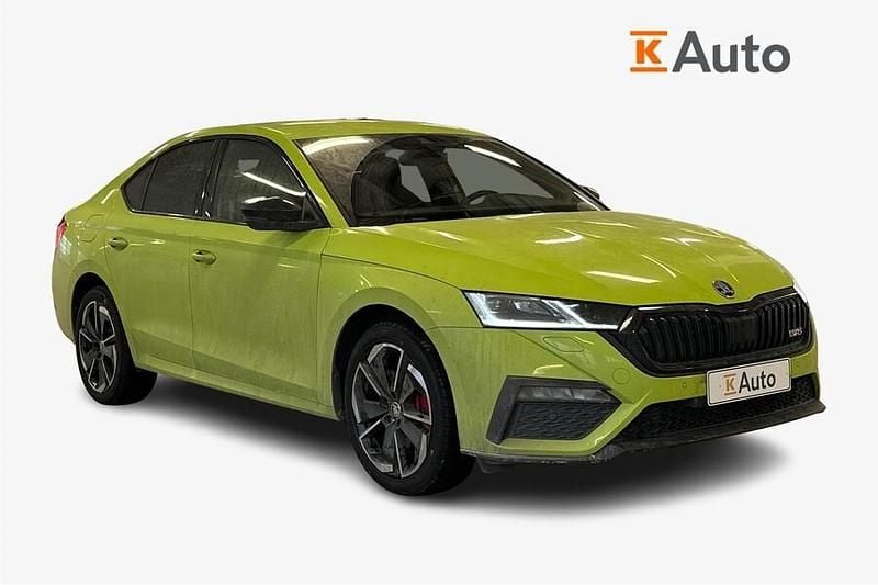 Käytetty Skoda Octavia RS 150 HP (110 kW) 2024 Vihreä Sedan