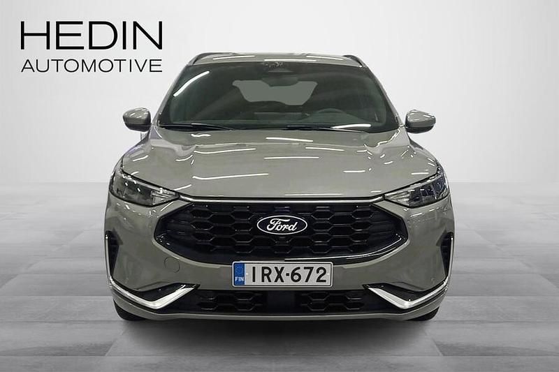 Käytetty Ford Kuga ST-Line X 151 HP (111 kW) 2024 Hopea Katumaasturi