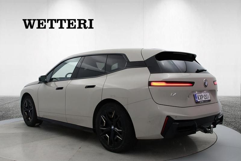 Käytetty BMW iX M Sport 400 kW (544 HP) 2025 Katumaasturi