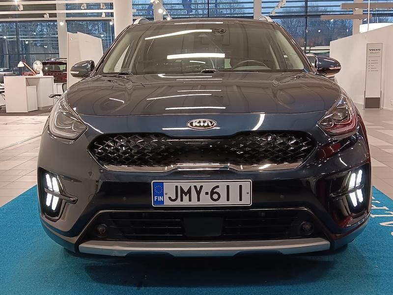Käytetty Kia Niro Premium 140 HP (102 kW) 2020 Sininen Katumaasturi
