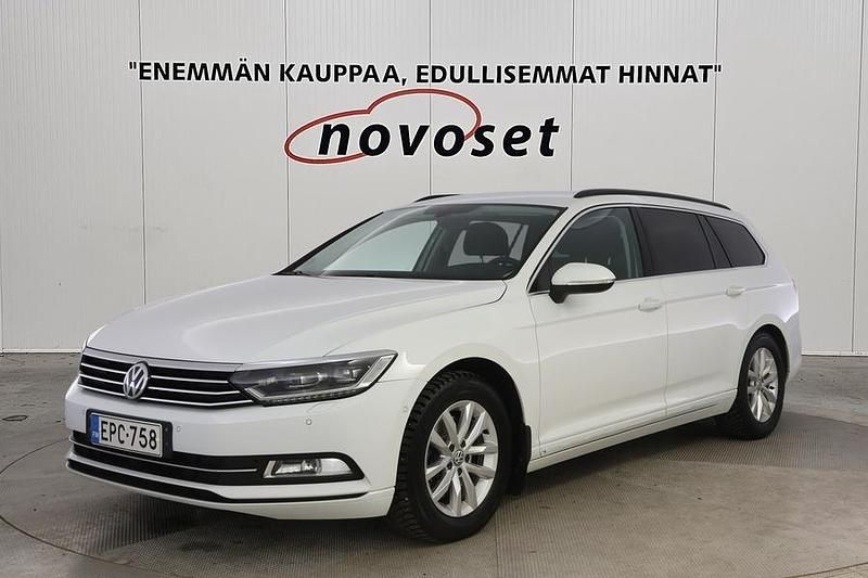 Käytetty VW Passat Comfortline 125 HP (91 kW) 2018 Valkoinen Farmari