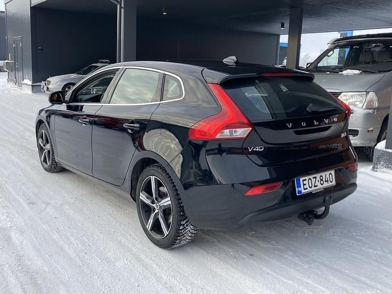 Käytetty Volvo V40 Inscription 120 HP (88 kW) 2018 Viistoperä