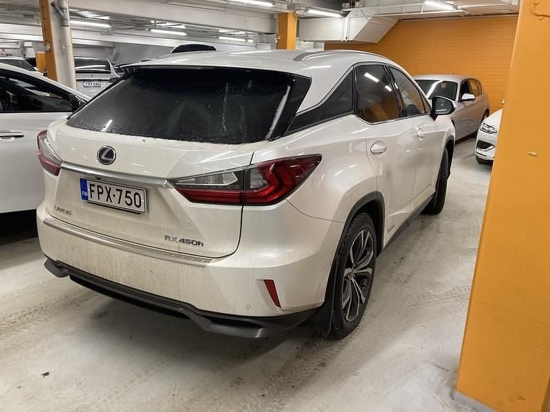 Käytetty Lexus RX450h 262 HP (192 kW) 2016 Katumaasturi