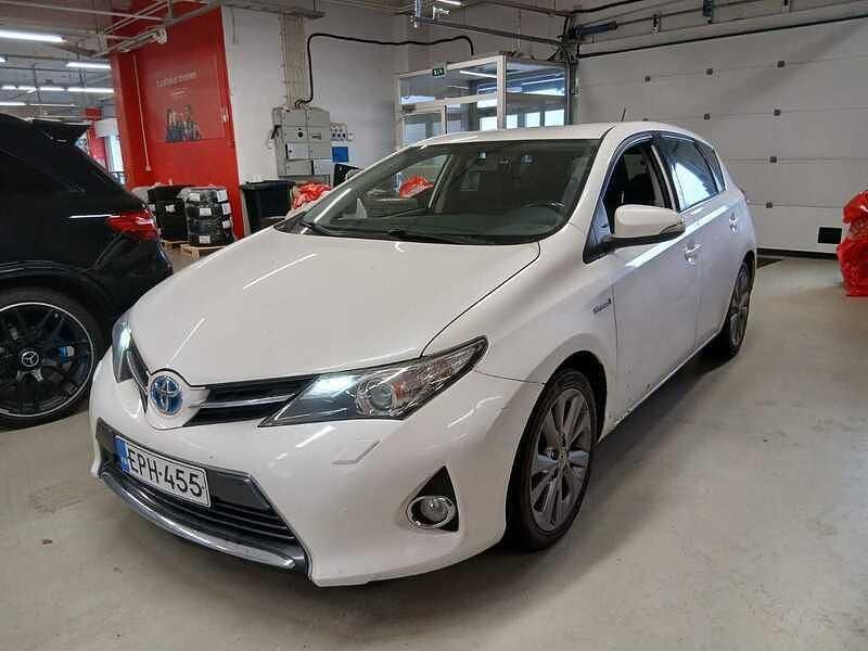 Käytetty 2014 Toyota Auris Tila-auto | 10 490 € (Perustarjous) - Kuva 1/3