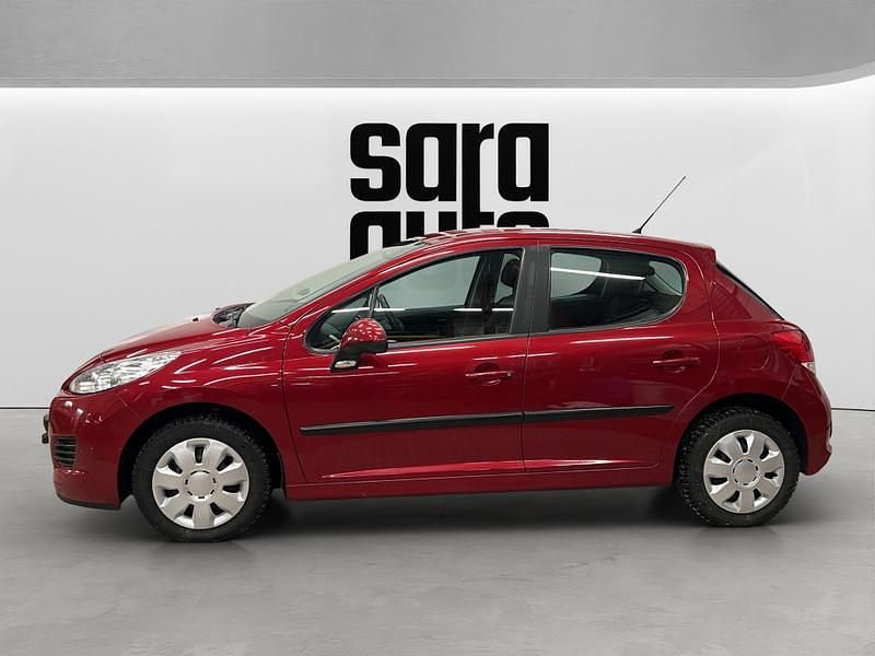 Käytetty Peugeot 207 95 HP (69 kW) 2011 Viistoperä