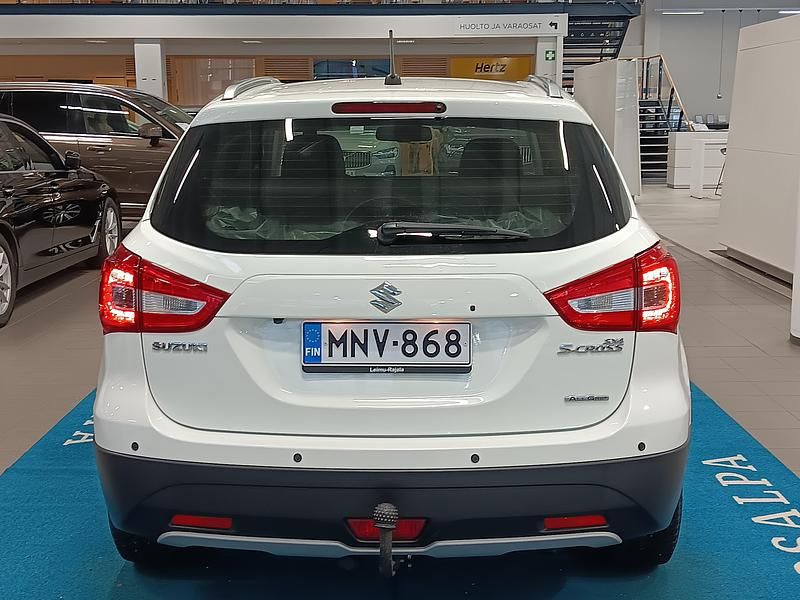 Käytetty Suzuki SX4 GL 112 HP (82 kW) 2019 Valkoinen Viistoperä