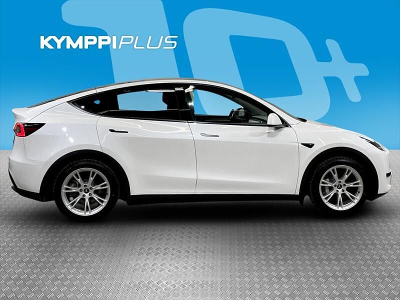 Käytetty Tesla Model Y RWD 219 kW (299 HP) 2024 Katumaasturi