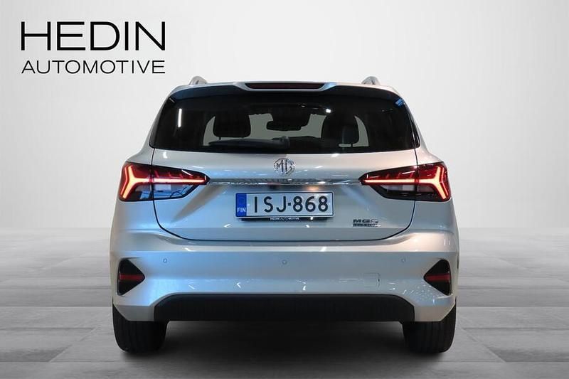 Käytetty MG MG5 EV Luxury 114 kW (156 HP) 2022 Farmari