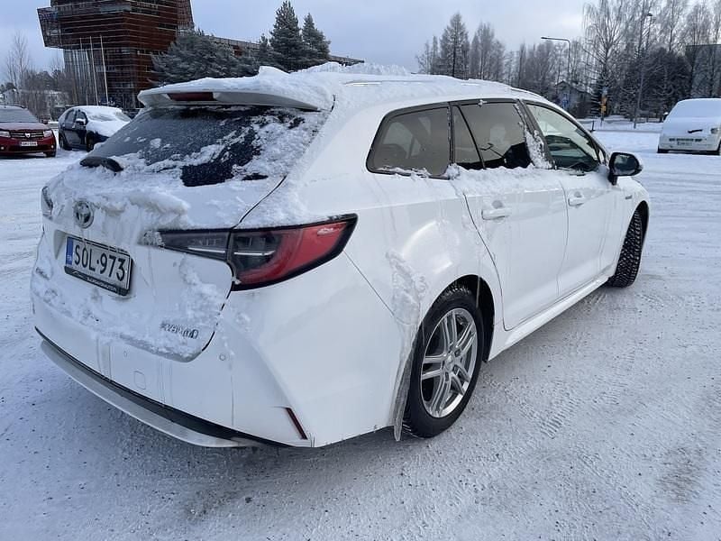 Käytetty Toyota Corolla Business Edition 122 HP (89 kW) 2020 Valkoinen Farmari