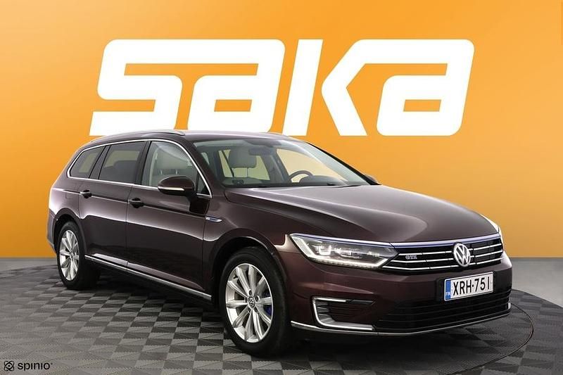 Käytetty 2018 VW Passat GTE Farmari | 15 790 € (Perustarjous) - Kuva 1/3