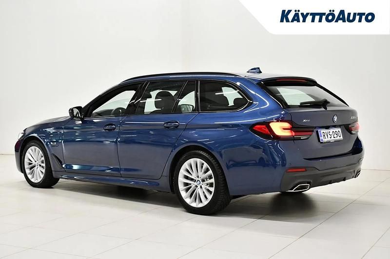 Käytetty BMW 530e M Sport 292 HP (214 kW) 2025 Sininen Farmari
