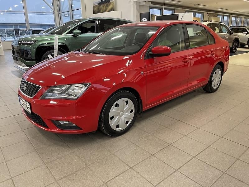 Käytetty Seat Toledo Reference 86 HP (63 kW) 2014 Punainen Sedan