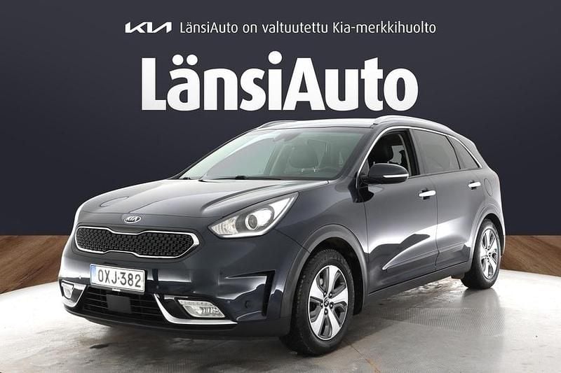 Käytetty Kia Niro FIFA World Cup Edition 105 HP (77 kW) 2018 Katumaasturi