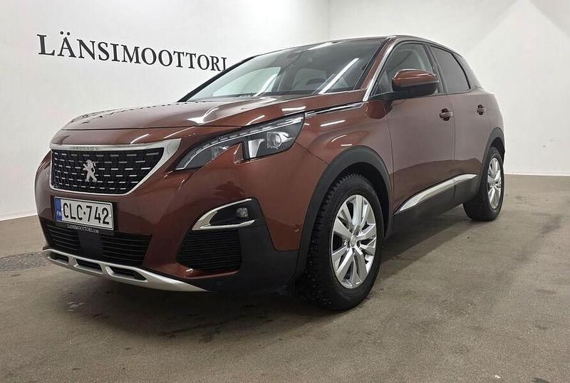 Käytetty Peugeot 3008 Allure 131 HP (96 kW) 2017 Katumaasturi