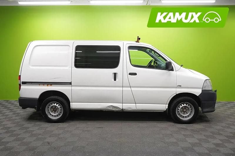 Käytetty Toyota HiAce 95 HP (69 kW) 2008 Valkoinen Van