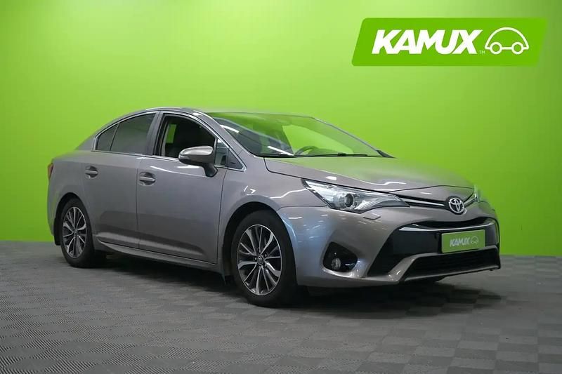 Käytetty 2015 Toyota Avensis Premium Sedan | 14 890 € (Perustarjous) - Kuva 1/4