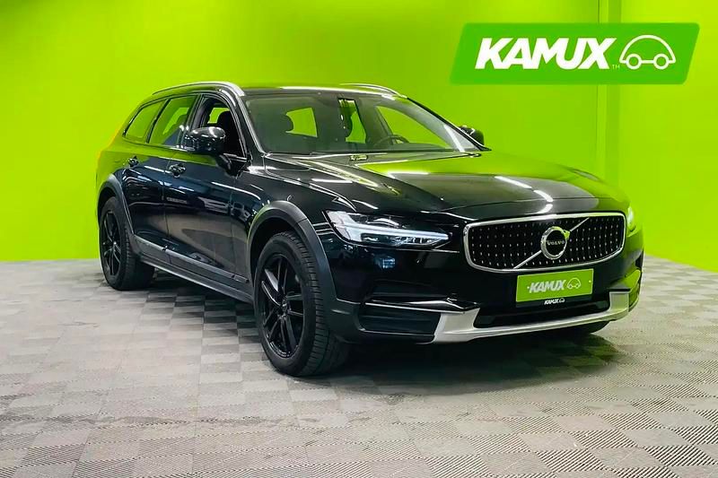 Käytetty Volvo V90 CC 190 HP (139 kW) 2018 Musta Farmari