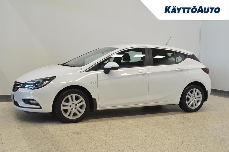 Käytetty Opel Astra Enjoy 90 HP (66 kW) 2019 Valkoinen Viistoperä