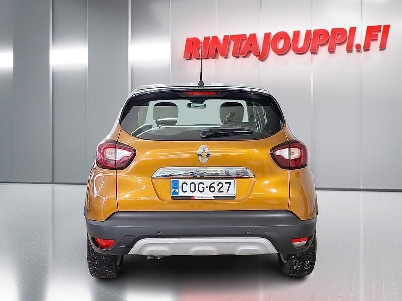 Käytetty Renault Captur Intens 150 HP (110 kW) 2019 Katumaasturi