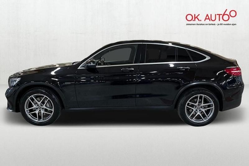 Käytetty Mercedes GLC350 Business 211 HP (155 kW) 2018 Musta Coupe - kaksiovinen