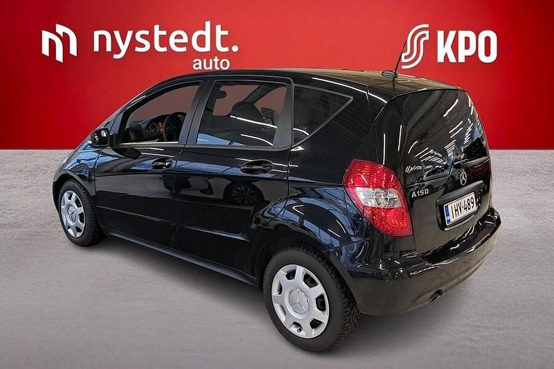 Käytetty Mercedes A150 Business 95 HP (69 kW) 2009 Musta Tila-auto