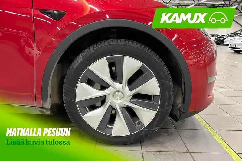 Käytetty Tesla Model Y 258 kW (351 HP) 2022 Punainen Katumaasturi