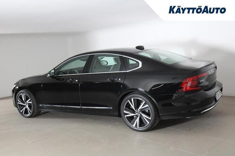 Käytetty Volvo S90 Business Edition 235 HP (172 kW) 2021 Sedan