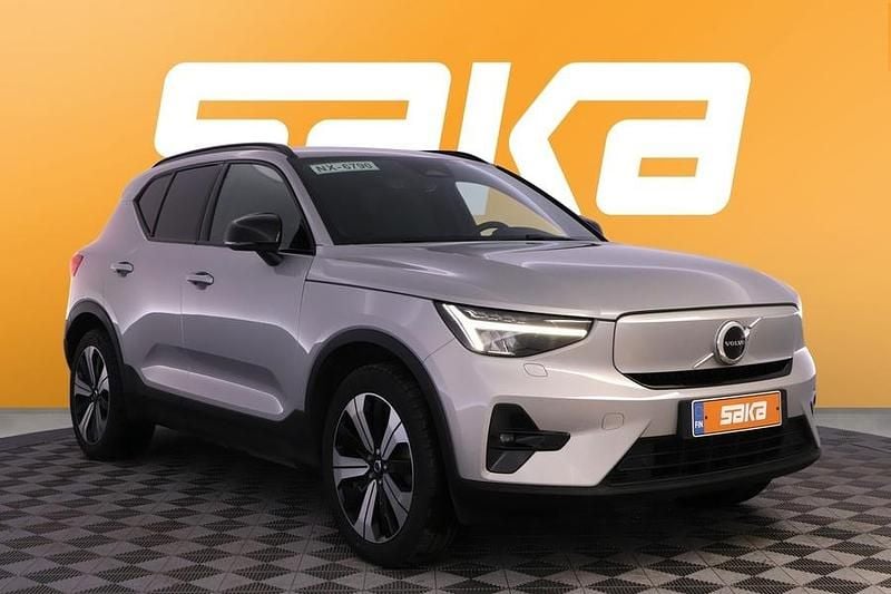 Käytetty Volvo XC40 Plus 300 kW (408 HP) 2023 Katumaasturi