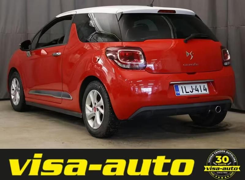 Käytetty Citroën DS3 So Chic 82 HP (60 kW) 2014 Punainen Viistoperä