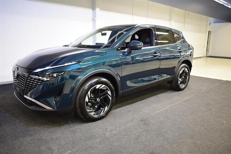 Uusi Nissan Qashqai N-Connecta 158 HP (116 kW) 2025 Katumaasturi