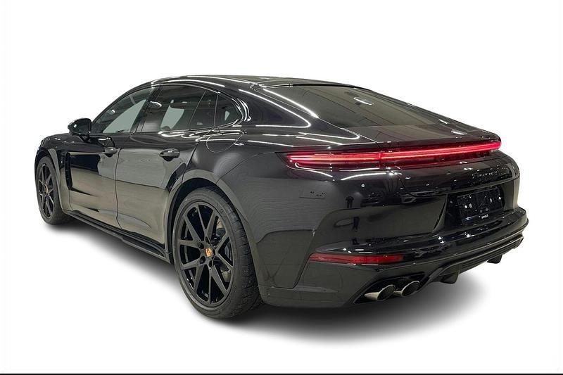 Uusi Porsche Panamera 4 464 HP (341 kW) 2026 Musta Sedan