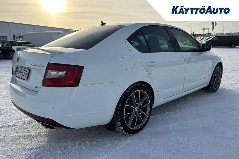 Käytetty Skoda Octavia Business Line 245 HP (180 kW) 2019 Viistoperä
