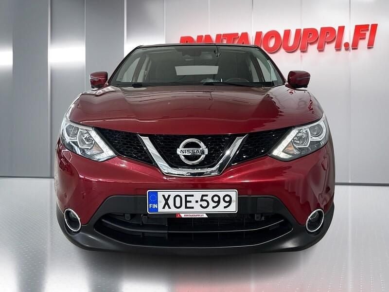 Käytetty Nissan Qashqai N-Connecta 116 HP (85 kW) 2017 Katumaasturi