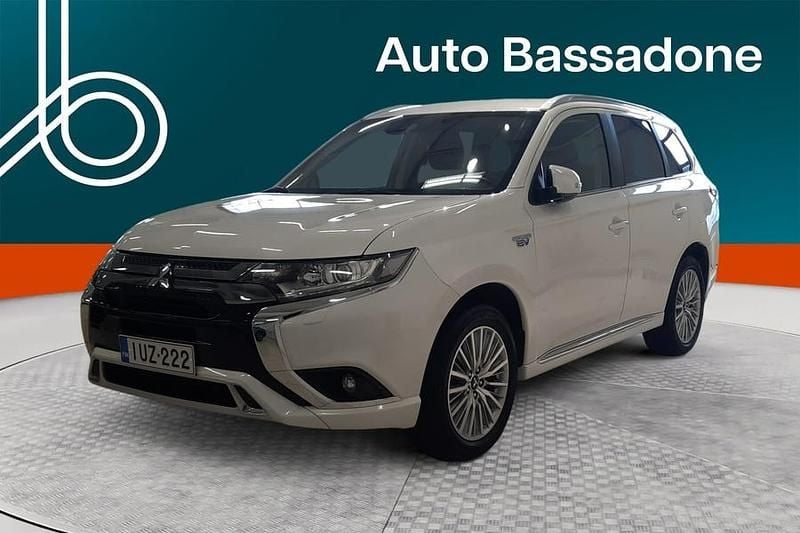 Käytetty 2021 Mitsubishi Outlander P-HEV Active Katumaasturi | 31 880 € (Kallis) - Kuva 1/4