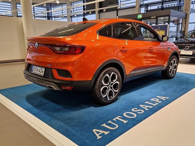Käytetty Renault Arkana R.S. 143 HP (105 kW) 2022 Oranssi Katumaasturi