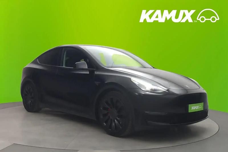 Musta Käytetty 2023 Tesla Model Y Performance Katumaasturi | 39 490 € (Perustarjous) - Kuva 1/4